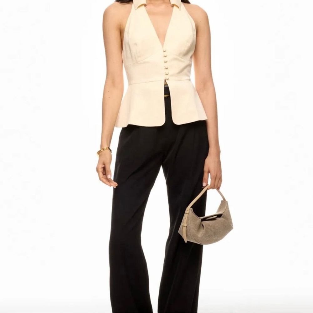 Gorgeous NWOT vest style top from Reformation